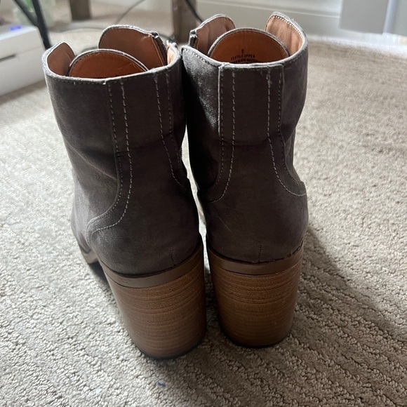 Booties from target - size 9 lace up - Picture 3 of 7